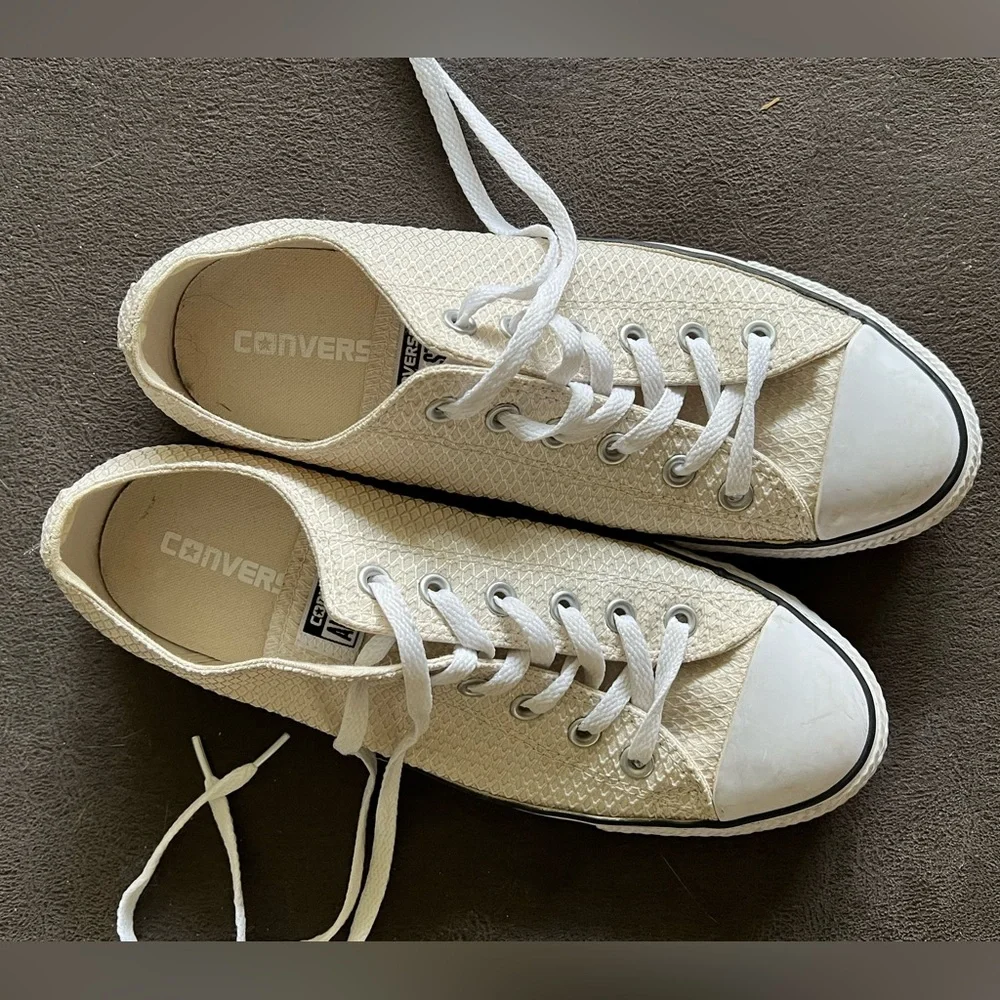 Converse Chuck Taylor All Star Ox Sneaker, 555857F, Men’s Size 8.5/Women’s 10 - Picture 3 of 9